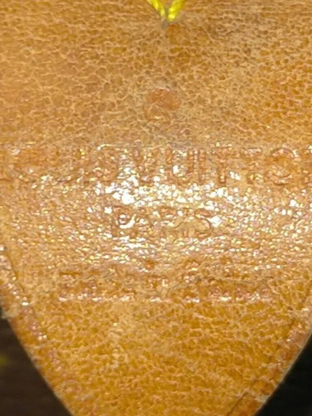 LOUIS VUITTON Monogram Speedy 40 - Picture 9 of 11